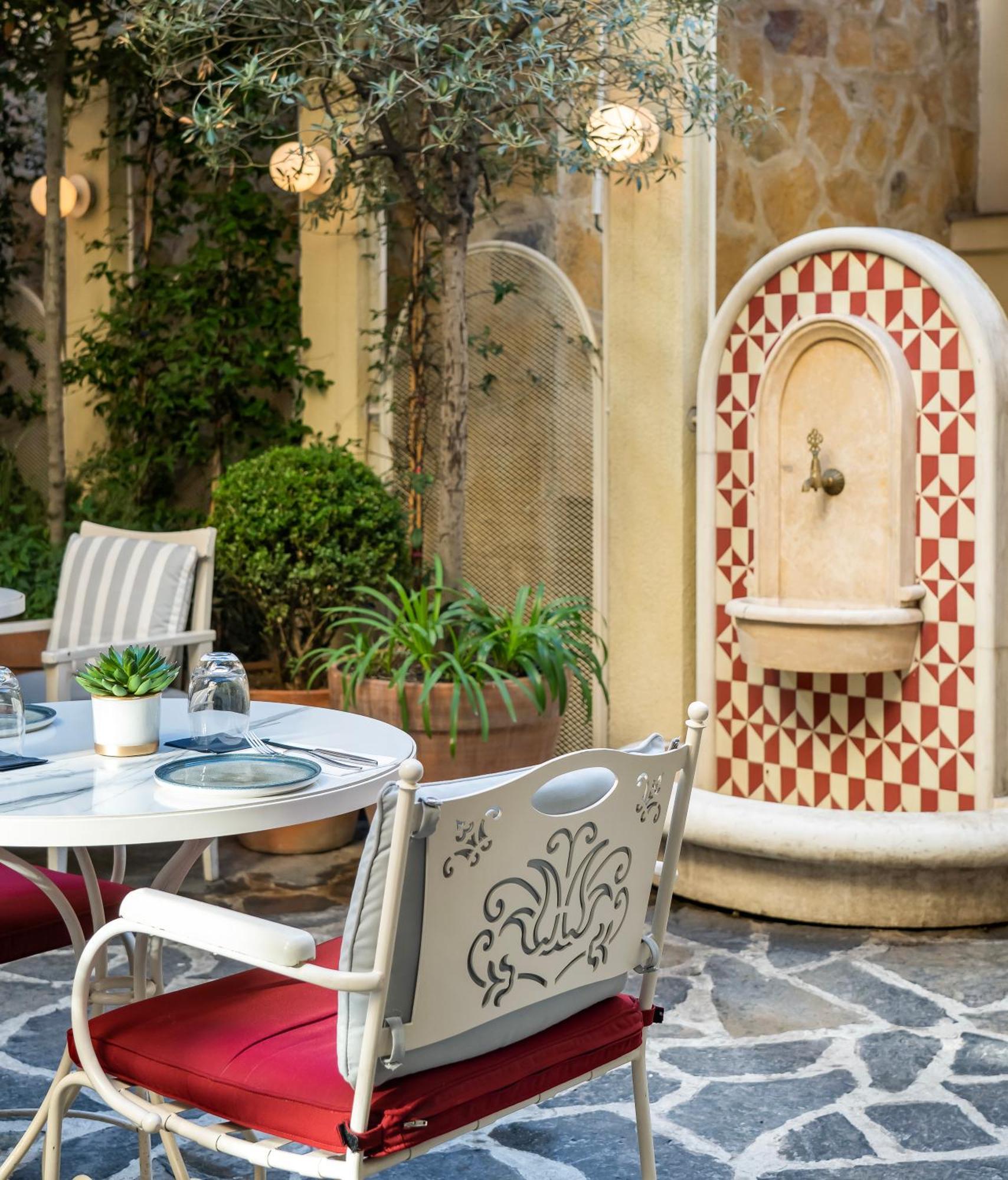 Ecole St. Pierre Hotel Istambul Exterior foto