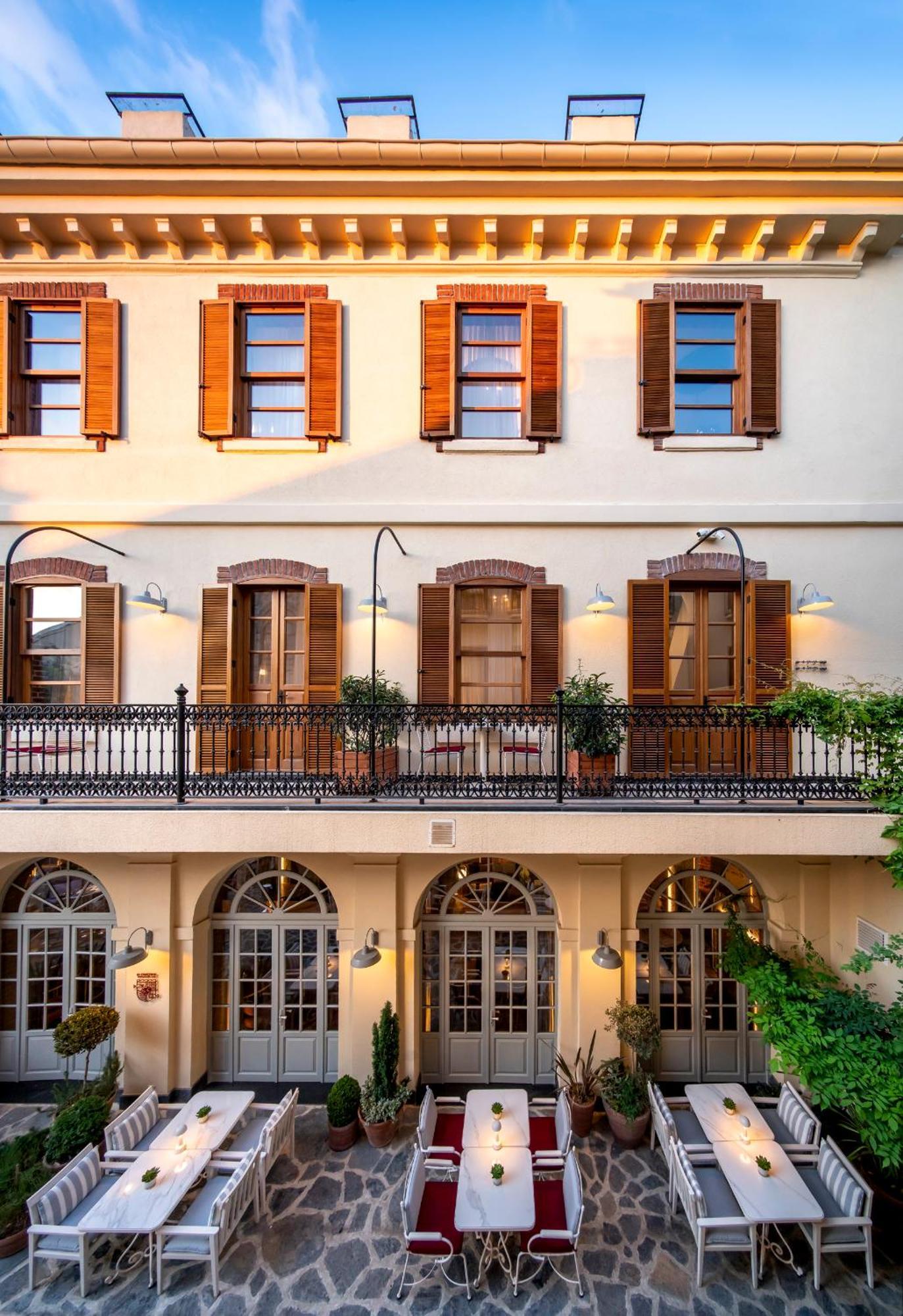 Ecole St. Pierre Hotel Istambul Exterior foto